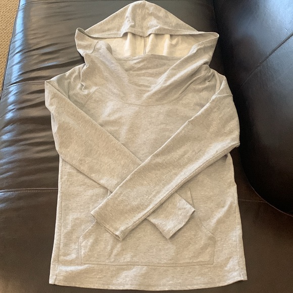 ✨Kyodan✨Active Sweatshirt w/ open back - Picture 3 of 6